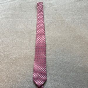 Vineyard Vines tie